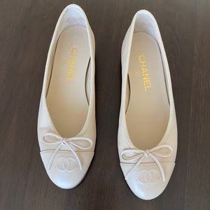 CHANEL Ballerina Flats - Size 36.5